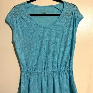 Women’s Columbia shirt